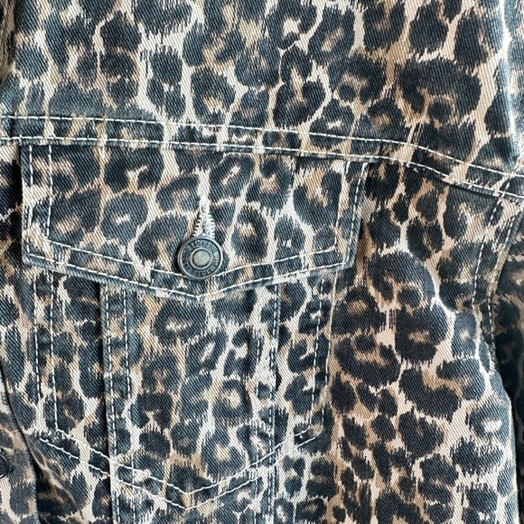 NWOT Free People Leopard Print Denim Jacket Cropped Raw Hem Edgy Retro XS‎ - Picture 7 of 12